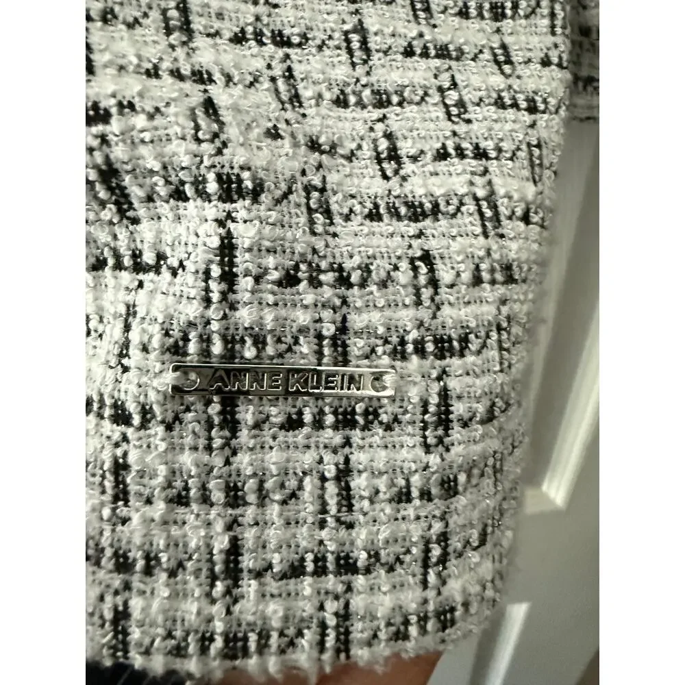Beautiful Anne Klein Sweater - Picture 3 of 7